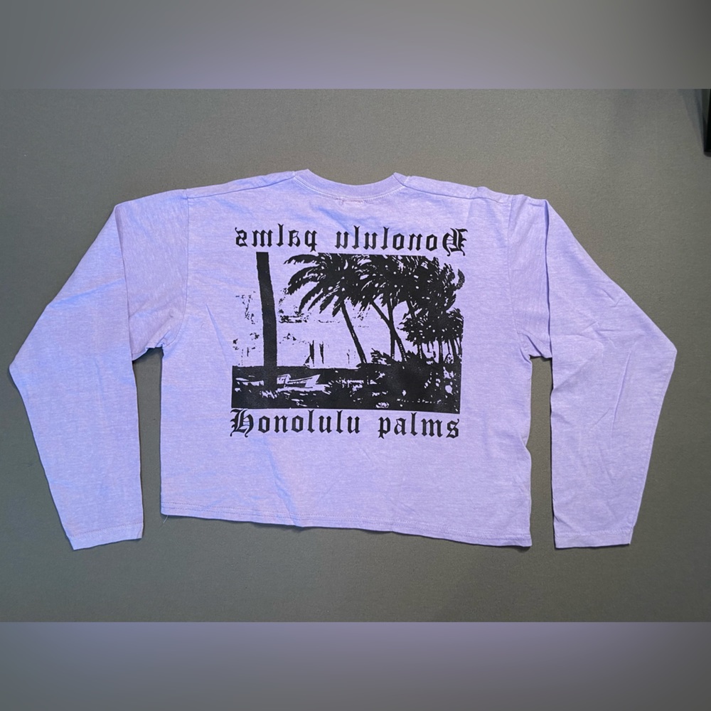 Urban Outfitters, Honolulu Palms Cropped Long Sleeve Crew Neck Tee Shirt, size M